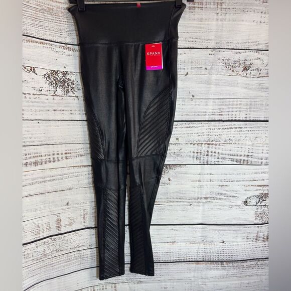 Spanx faux leather Moto leggings Womens size Small Very Black Slim Fit Sculpt - Picture 4 of 12
